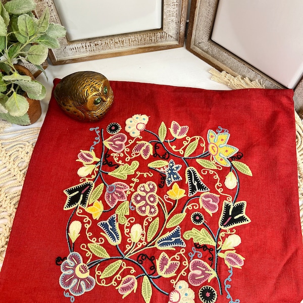 Vintage Pottery Barn Pillow Cover/Embroidered Appliqued Floral/Botanical Design/Folkart/Country Chic/Bold Red Colorway/Decorative Pillow