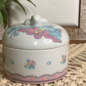 Vintage Elizabeth Arden Porcelain Trinket Jar: Floral Vanity Dish, Made in Japan