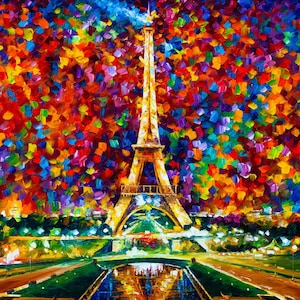 Pu&ograve; includere: Dipinto impressionista della Torre Eiffel a Parigi. La torre &egrave; dorata su uno sfondo di pennellate colorate nei toni del rosso, arancione, giallo, blu e viola. La scena comprende una piscina riflettente e sentieri illuminati.