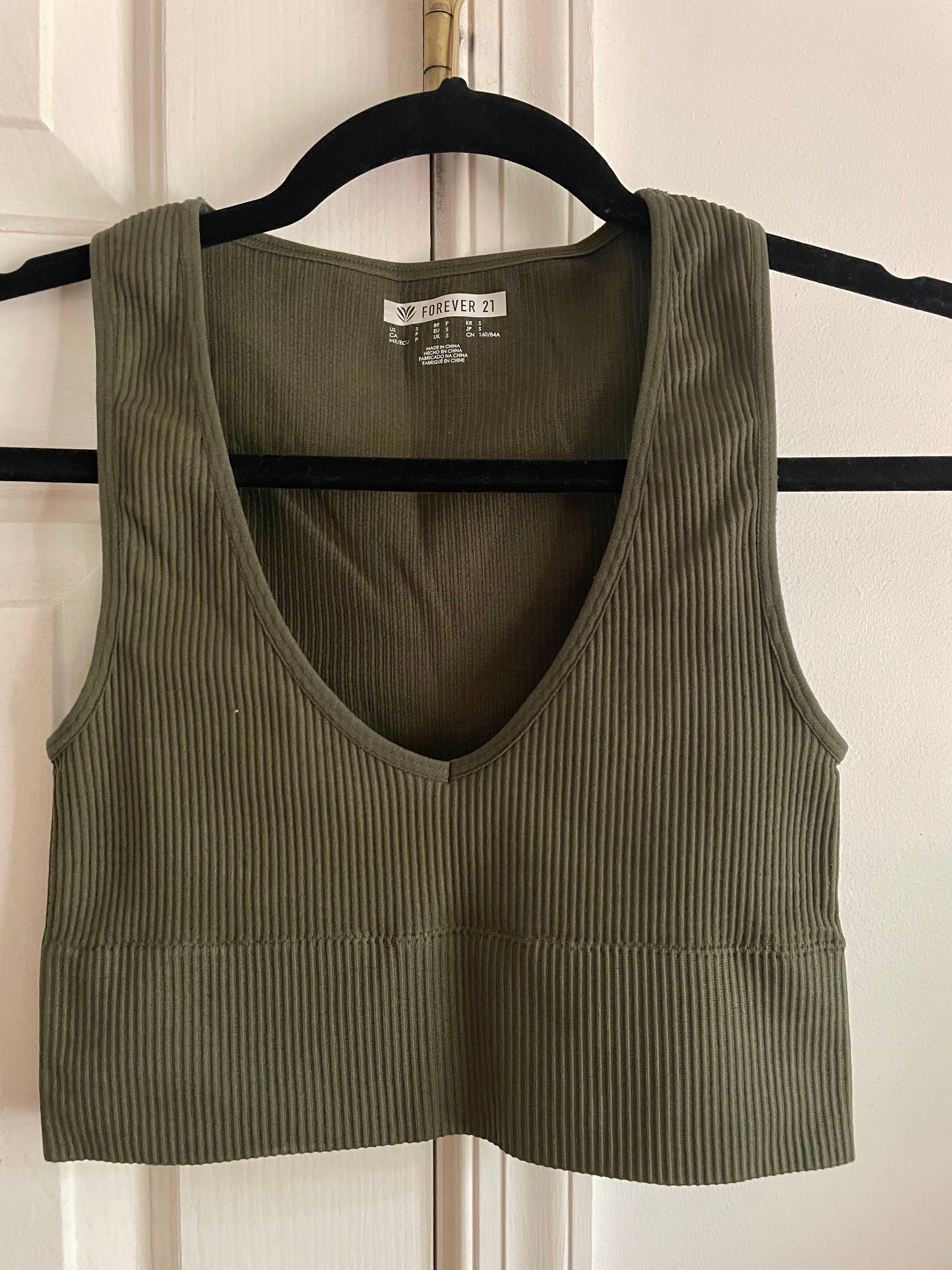 Forever 21 Green Tank Top: Size Small