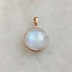 Natural Rainbow Moonstone Pendant, 14K Solid Yellow Gold Rainbow Moonstone Pendant, June Birthstone, Valentine Gift, Moonstone Jewelry