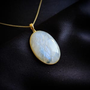 Natural Rainbow Moonstone Pendant, 14K Solid Yellow Gold Rainbow Moonstone Pendant, June Birthstone, Valentine's Day Gift, Moonstone Jewelry