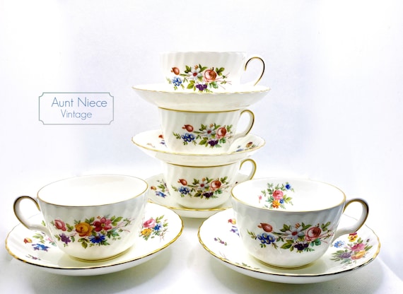 Sets and singles Vintage Teacup and Saucer Minton "Marlow" 5-309 design of teacups and saucers