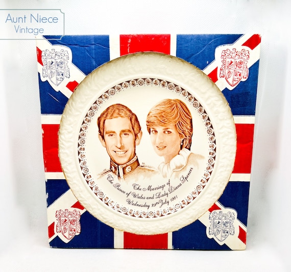 Vintage Princess Diana and Prince Charles wedding plate English Ironstone tableware ltd with original package c.1981