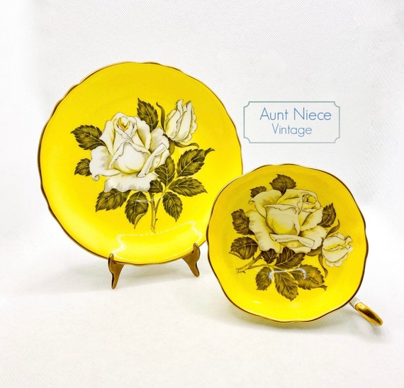 Rare Vintage Paragon Teacup and Saucer Yellow with White Cabbage Rose Double Warrant c. 1939-1949