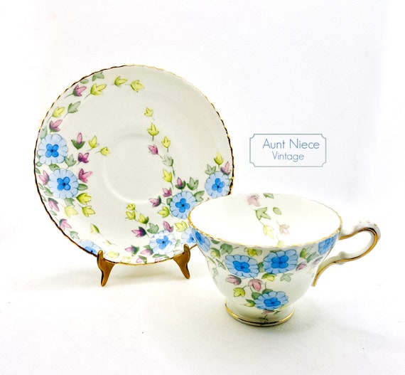 Vintage Teacup and saucer Embassy Ware Fondeville falling leaves blue flowers floral 8004 cup saucer c.1940s