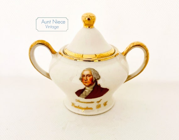 1950s Vintage Washington DC souvenir small trinket holder, vintage George Washington tiny vase, urn, jewelry holder, pill box