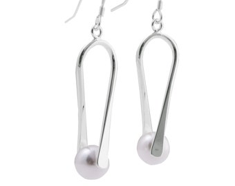 Shell Pearl Earrings – White