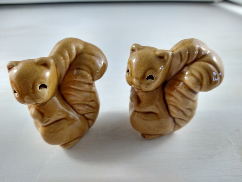 Brown Ceramic Squirrel Tan Small Collectible Figurine Vintage Squirrel Salt Pepper Shakers Squirrel Figurines Shaker