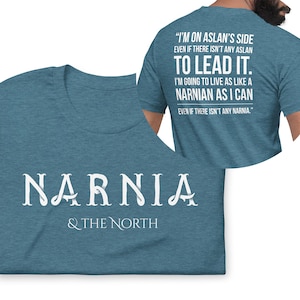 Live Like a Narnian, T-shirt unisex, design davanti e dietro, citazione Puddleglum