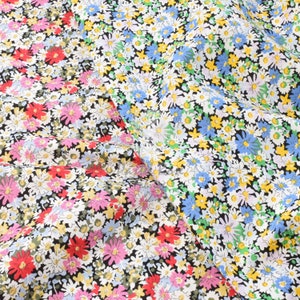 Dressmaking fabric | Summer Dress Floral Daisies 100% cotton Lightweight fabric Exta wide 140cm Metre