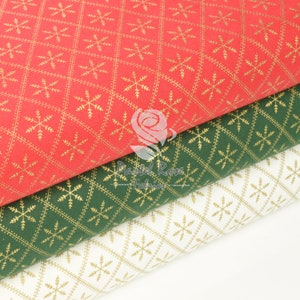 Weihnachtsstoff Baumwolle - Metallic Snowflake Herlequin 110cm breit Rot, Grün, Gold | John Louden