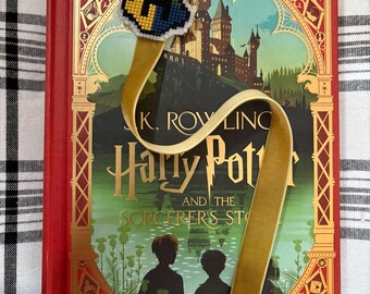 Hogwarts Crest Ribbon Bookmark with Charm