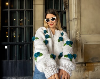 Blue Roses Cardigan , Chunky Cardigan For Woman , White Sweater With Blue flowers , Unique Gifts For Woman, Aesthetic, Vintage roses sweater