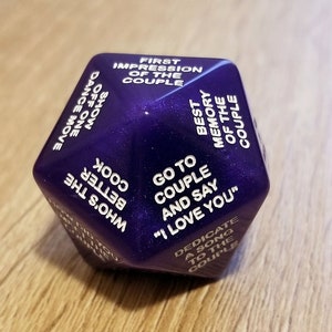 Custom Wedding Dice D20, Icebreaker, Reception Table Game, Board Game, Hen&#39;s Party, Triva,Custom DnD, Anniversary Gift, Mother&#39;s Day