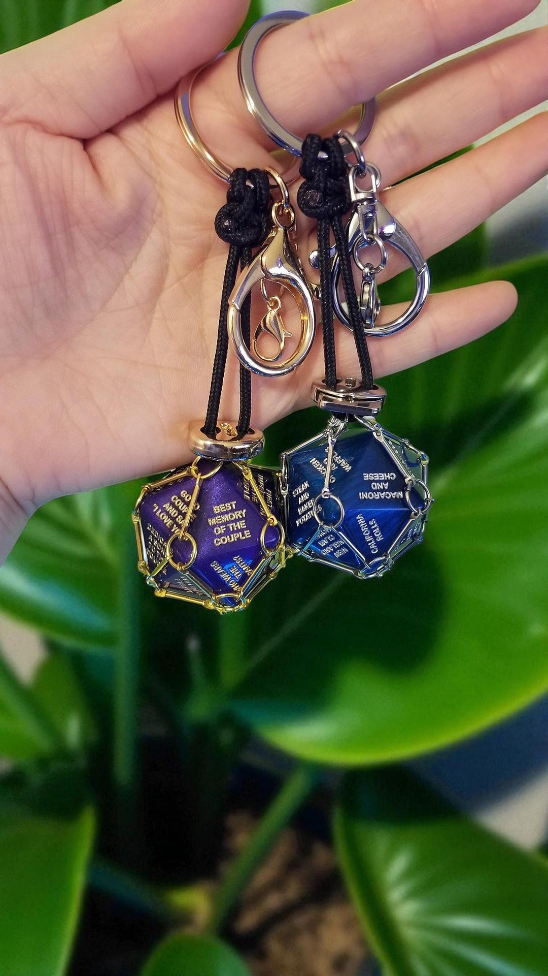 Custom D20 Dice Cage Keychain: Removable 1.5