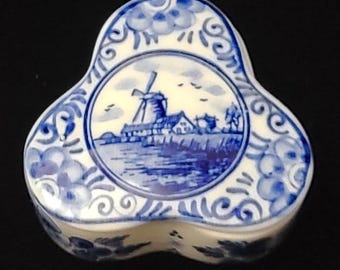 Vintage Dutch Delft Windmill Motif Trinket Box (c.1963)