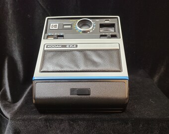 Vintage *Working* Kodak EK4 Instant Camera 1976)