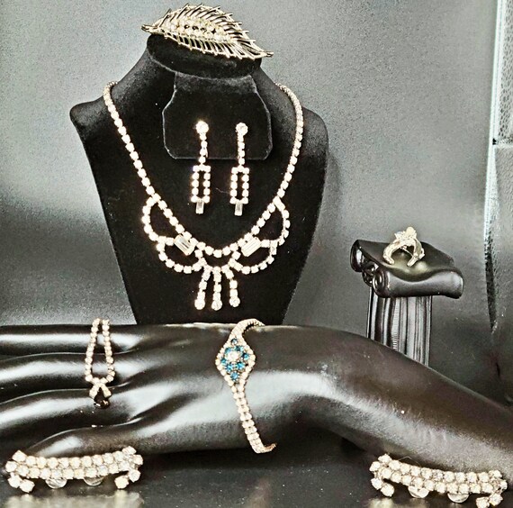 Antique and Vintage Costume Jewelry Set Gem