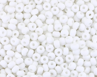 Abalorios de semillas de vidrio premium blanco mate, 6/0 (4 mm) Abalorios de semillas indias 25 gramos / GSBA6-03