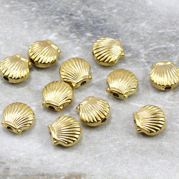 9mm Shell Charms, Shiny Gold Plated Metal Beads 10 pcs / GPY-119