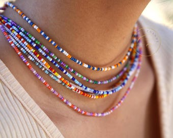 Gargantilla minimalista de cuentas arcoíris, collar delicado y colorido / SBN-21