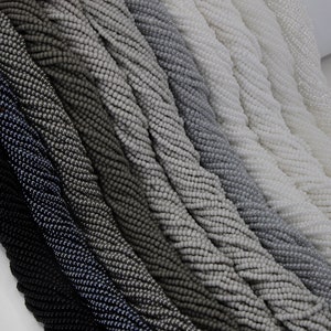 Set di perline di semi di colori assortiti dal nero al bianco, perline di semi ceche 11/0 (2,2 mm), 5 matasse Seleziona i tuoi colori! / GSB11-120