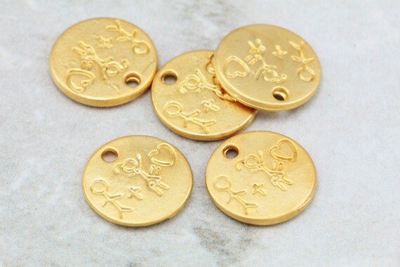 METAL LOVE CHARM MATTE GOLD METAL LOVE CHARM MATTE GOLD