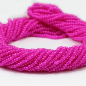 Perline di semi fucsia, perline di semi ceche 11/0 (2,2 mm), 1 matassa intera / GSB11-M38