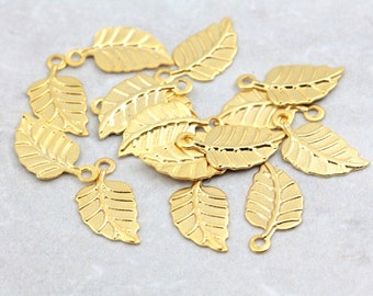 15 mm kleine bladhangers, mat vergulde messing bedels 15 stuks / GPS-062