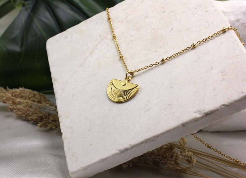 16mm Metal Half Moon Pendant Charm 4 pcs GPY-536 Gold Plated Aztec Pendant