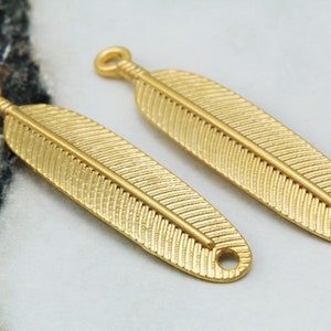46mm Feather Pendants, Matte Gold Plated Metal Charms 5 pcs / GPY-364