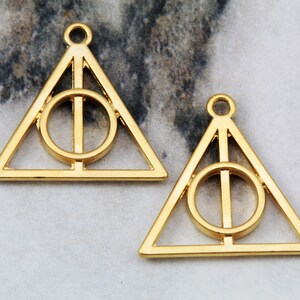 Gold Plated Triangle Pendant, 21mm Metal Triangle Pendant 5 pcs / GPY-337