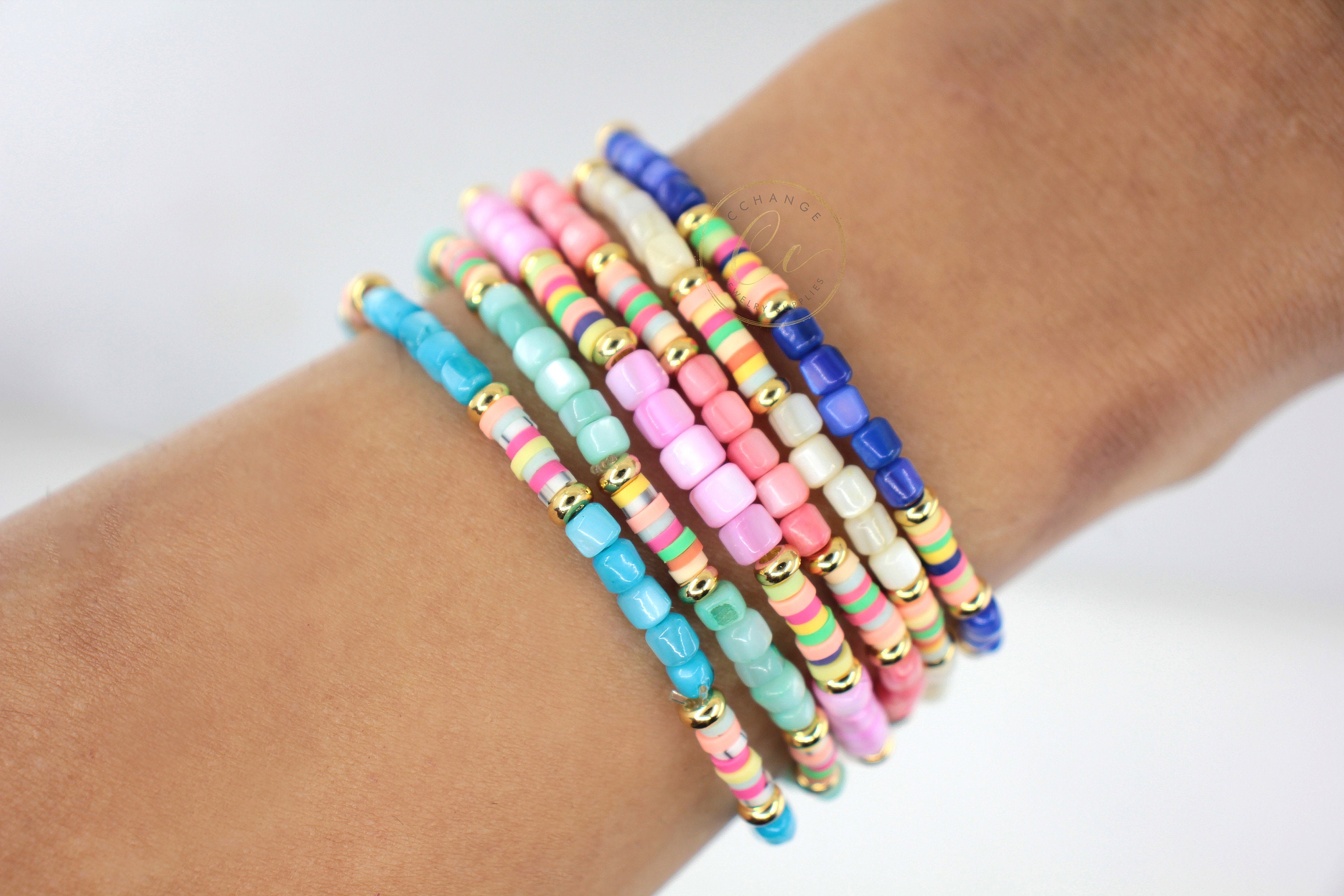 Bracciale Multistrato Elastico Marrone Con Perline In Argilla E Croce - Gioiello Colorato Femminile, Ideale Anche Per Auto - 3