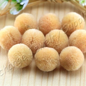 Guarnição de pompom artesanal em pó, pompons feitos à mão de algodão redondo bola de 15mm com anel de salto 10 peças/CPM-12