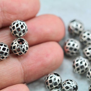 Antique Silver Plated Ball Bead, 8mm Brass Filigree Ball Round Bead 10 pcs