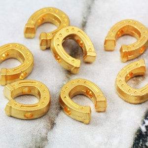 Gold Plated Horseshoe Charm, 10mm Metal Horse Shoe Charm 5 pcs / GPY-460