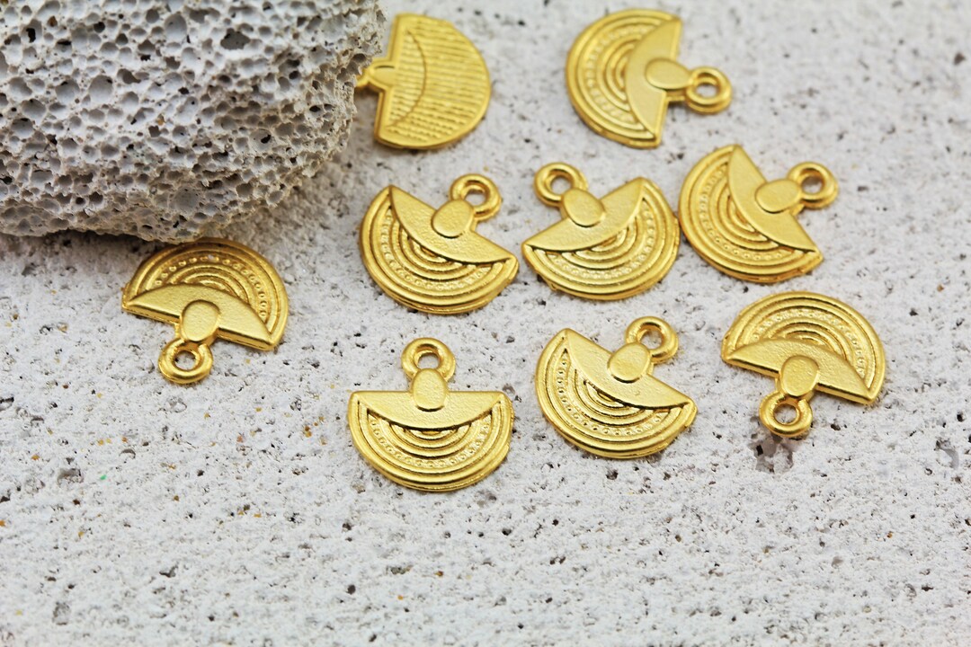 Gold Plated Aztec Pendant, 13mm Metal Half Moon Pendant Charm 5 Pcs ...