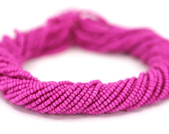 Cuentas de cristal checo color fucsia brillante 11/0 (2,2 mm) / GSB11-P06