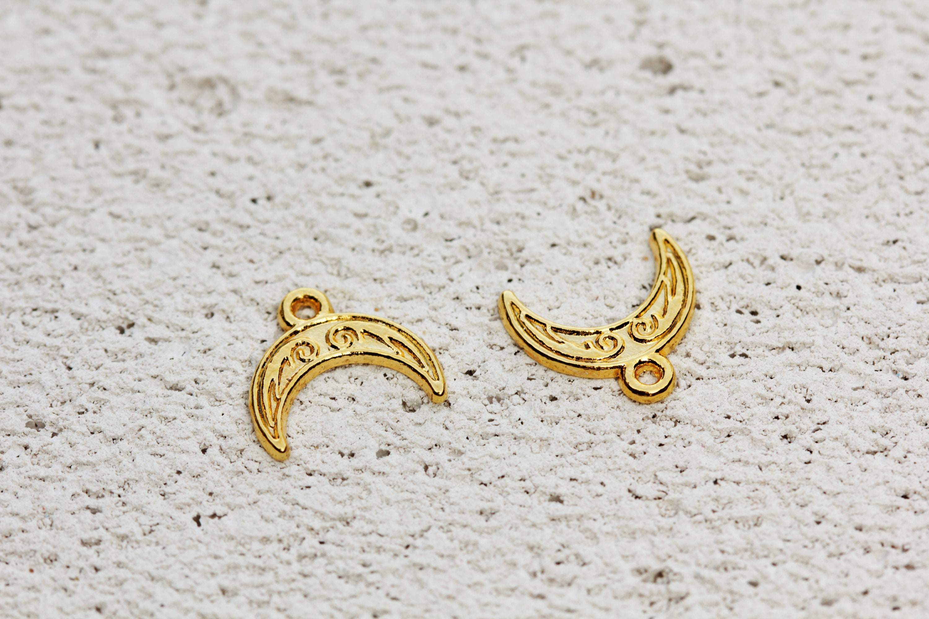 moon toromi ring/K18gold plated 11号 Gold Plated Moon Pendant, 11mm Metal Moon Crescent Pendant