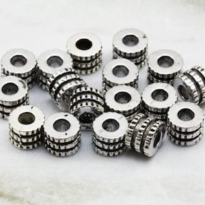 25 pcs Rondelle Spacer Beads, 7mm Silver Colour Metal Beads / MB-021