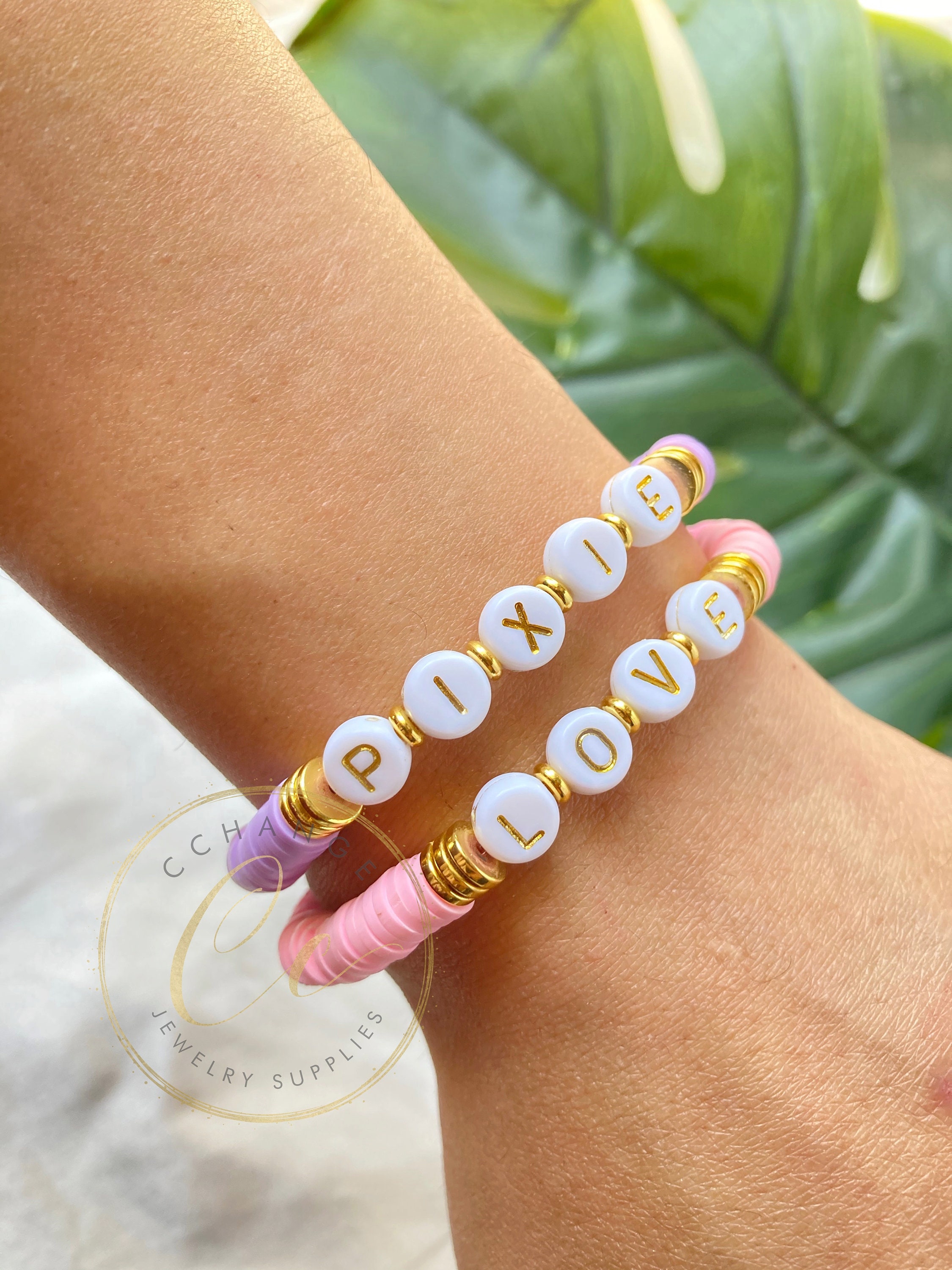 Bracciale con nome personalizzato, gioiello con perline di pietre preziose riempito d'oro 14k - Italia