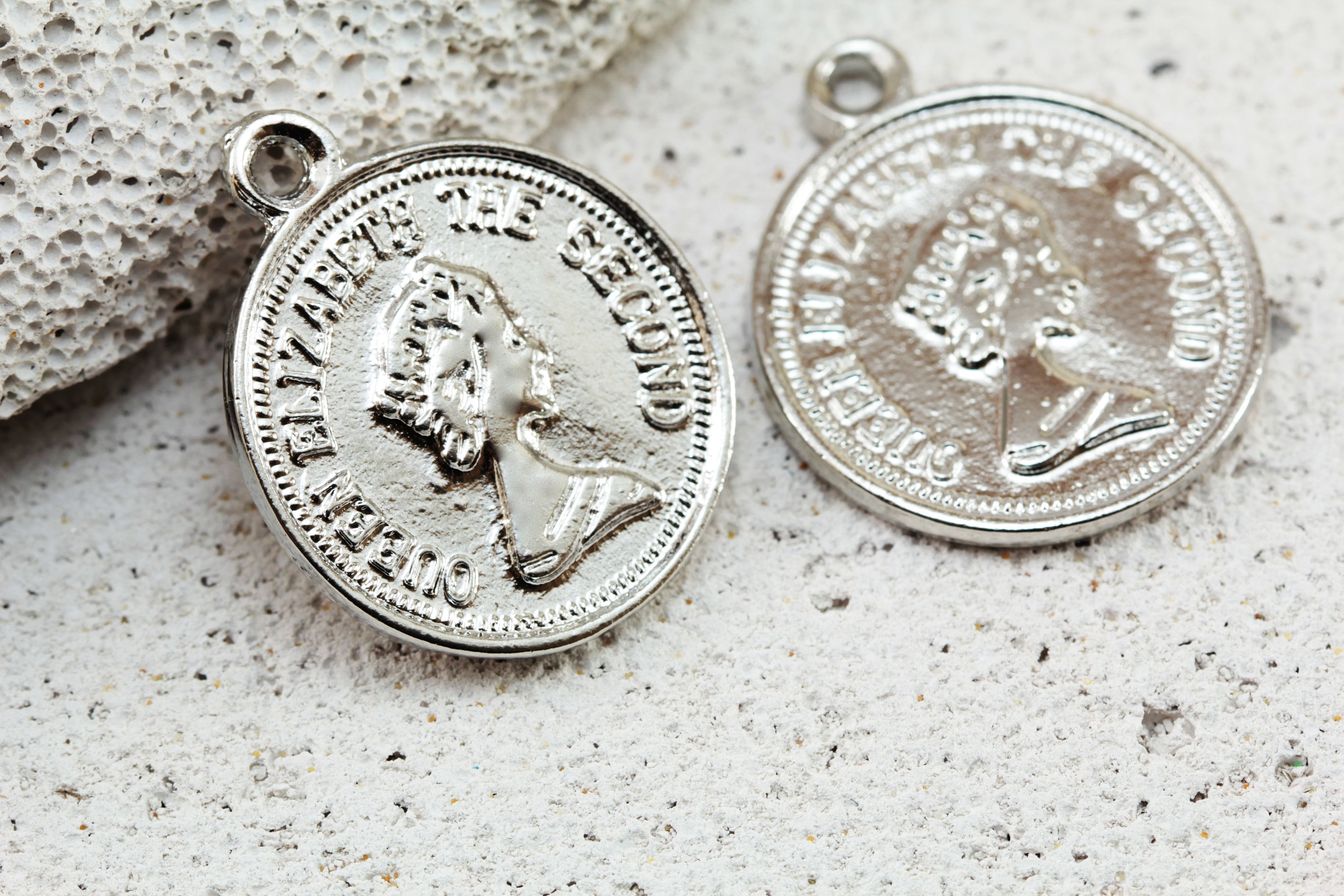 Rhodium Plated Old Coin Pendant, 33mm Metal Replica Queen