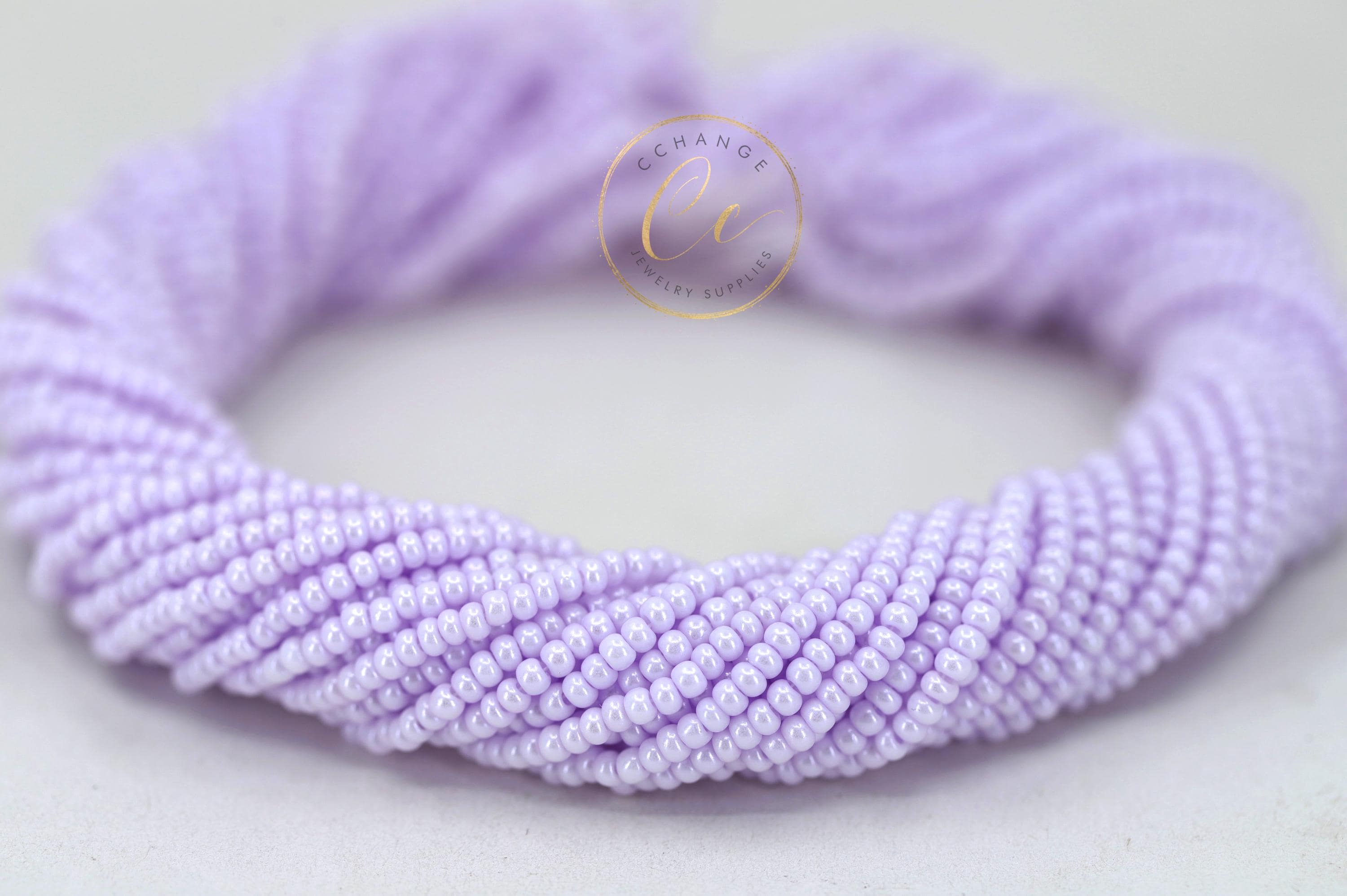 Bright Lilac Seed Beads, 11/0 (2.2mm) Czech Seed Beads 1 Full Hank / GSB11-M135