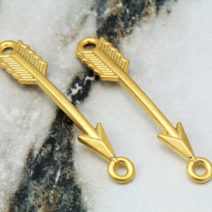 Gold Plated Arrow Charm, 38mm Metal Tiny Arrow Charm 5 pcs / GPY-339