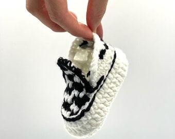 Scarpe da ginnastica per neonati fatte a mano, scarpe da neonato all'uncinetto VNS Classic