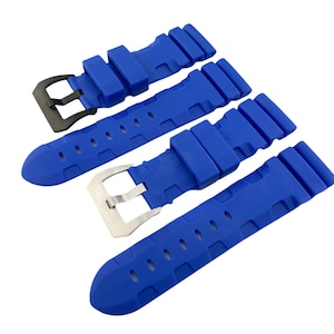 Puede incluir: Cuatro correas de reloj de silicona azul con diferentes estilos de hebilla. Las correas tienen una superficie texturizada y están diseñadas para un look deportivo.