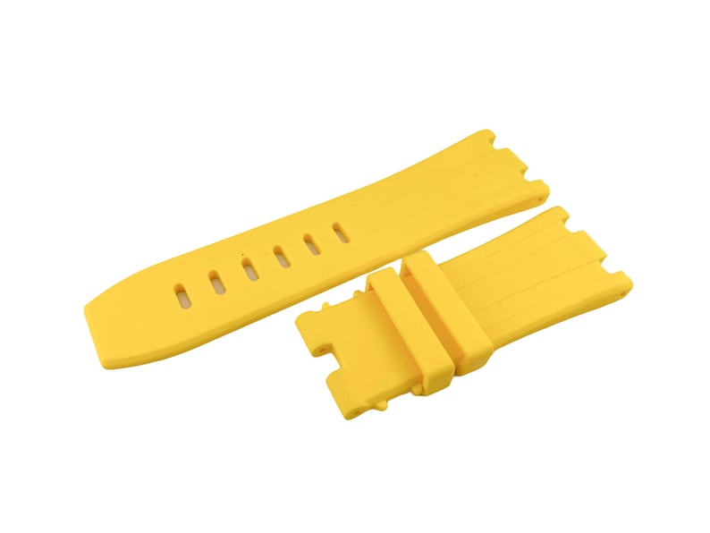 May include: A yellow rubber watch strap with a buckle. The strap has a textured surface and is designed for a watch with a lug width of 22mm.