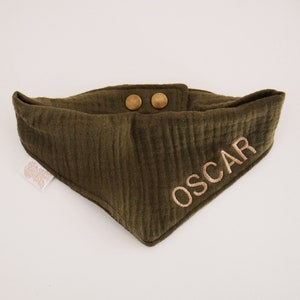 Personalizable dog scarf with name khaki green, muslin image 3