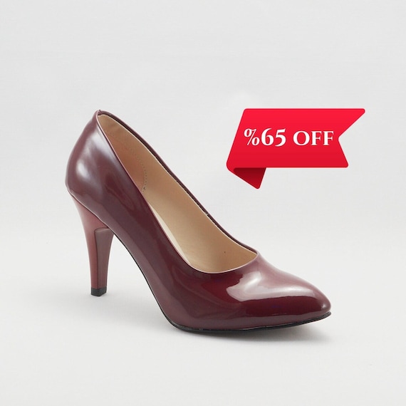 Burgundy patent court shoes sale